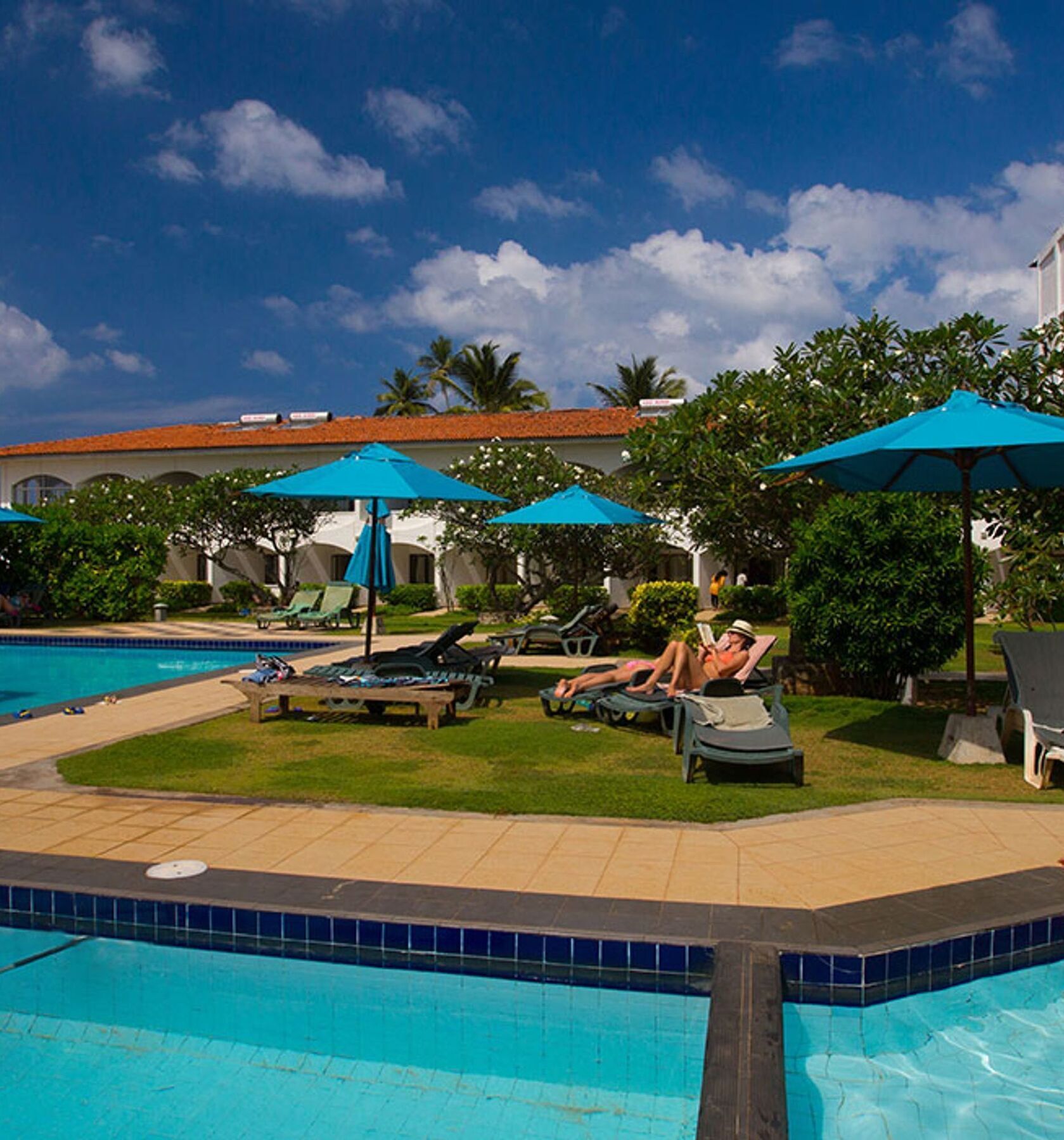 Hotel Lanka Super Corals Hikkaduwa Exterior photo